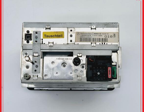 Navigationssystem CD-Radio MERCEDES-BENZ C-KLASSE KOMBI S203 C200 K 120 KW