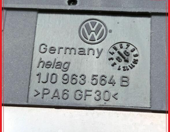Schalter Sitzheizung V.R VW GOLF IV (1J1) 1.4 16V 55 KW