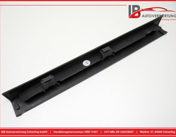 Trim Strip Door MERCEDES-BENZ C-Klasse (W204)