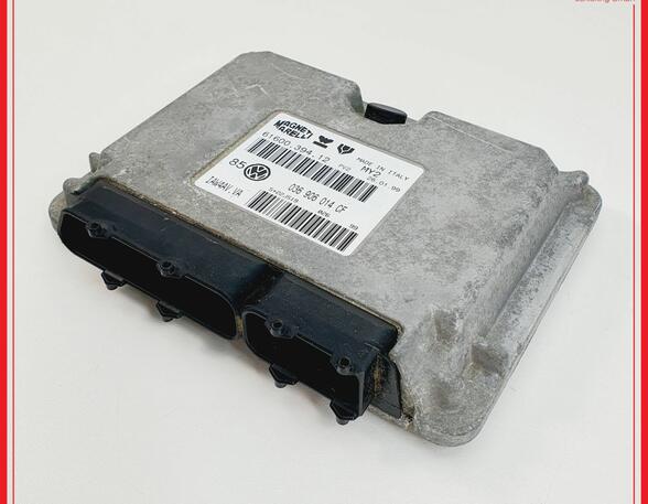 Engine Management Control Unit VW Golf IV (1J1)