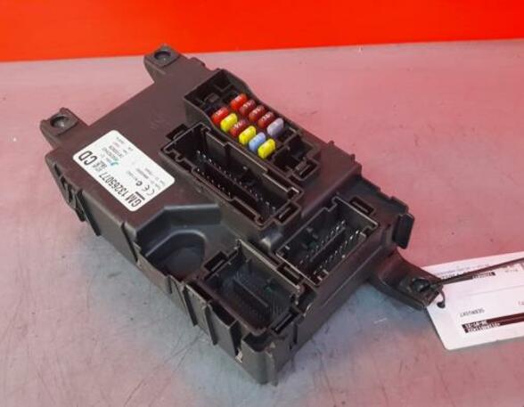 Fuse Box OPEL Corsa D (S07)