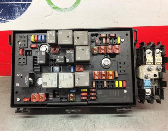 Fuse Box OPEL ASTRA J (P10), OPEL ASTRA J Sports Tourer (P10), OPEL ASTRA H (A04)