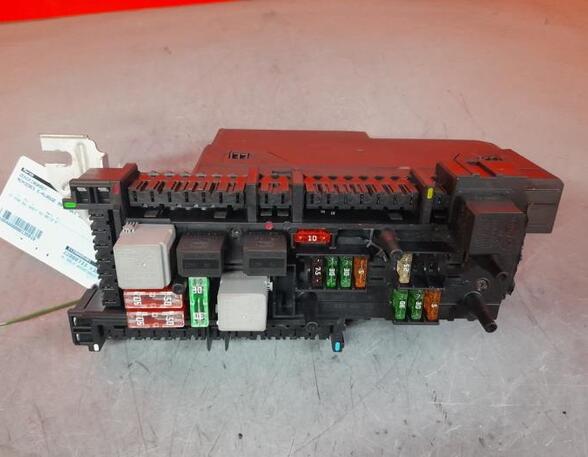 Fuse Box MERCEDES-BENZ E-Klasse Cabriolet (A207)