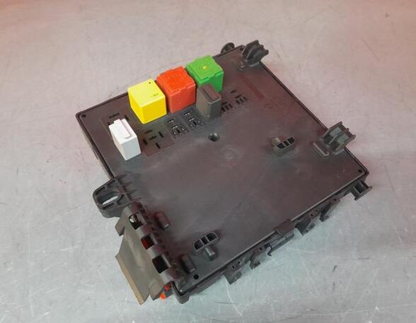 Fuse Box OPEL VECTRA C GTS (Z02), OPEL VECTRA C (Z02)