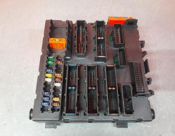 Fuse Box OPEL VECTRA C GTS (Z02), OPEL VECTRA C (Z02)