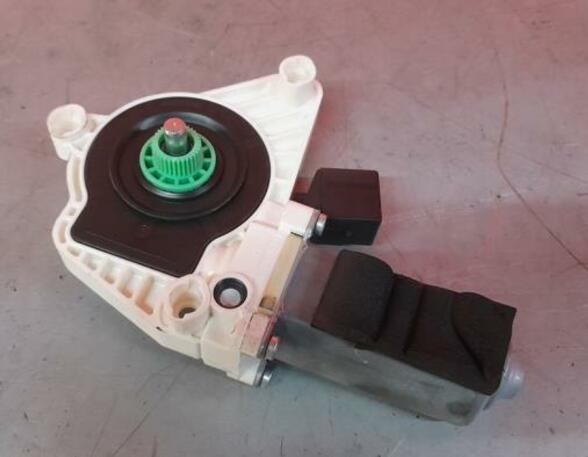 Motor Fensterheber Mercedes-Benz CLA Coupe C117 A61041112 P15576376