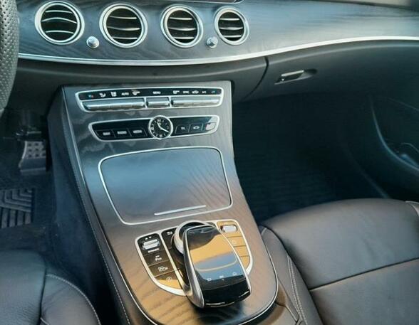 Navigation System MERCEDES-BENZ E-Klasse (W213)