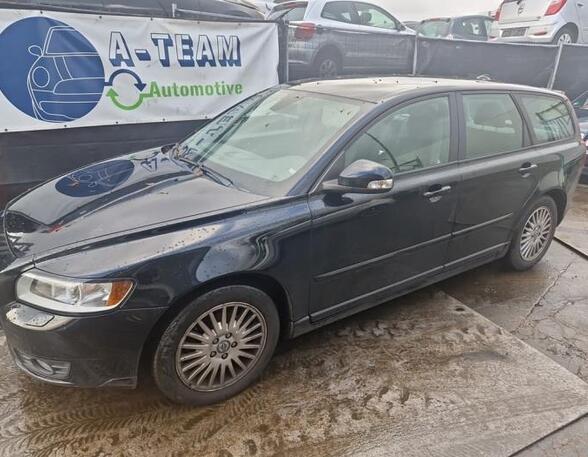 Wing VOLVO V50 (545)