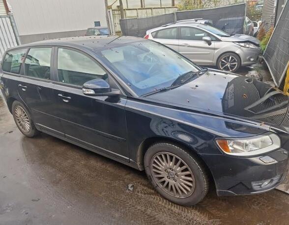 Wing VOLVO V50 (545)