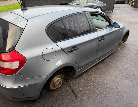 
Tür rechts hinten BMW 1er E87 41527191018 P21601931
