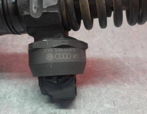 Injector Nozzle VW TRANSPORTER V Van (7HA, 7HH, 7EA, 7EH)