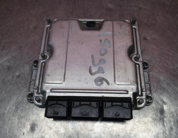 Control unit for engine OPEL VIVARO A Van (X83)