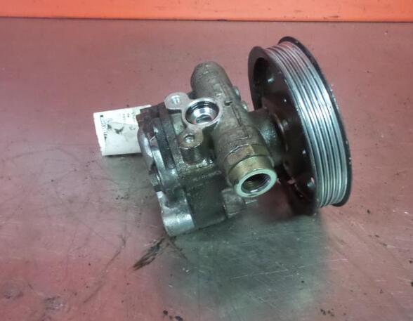 Power steering pump VW PASSAT (3B2)