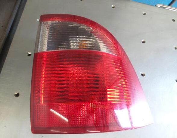 Combination Rearlight SAAB 9-5 Estate (YS3E)