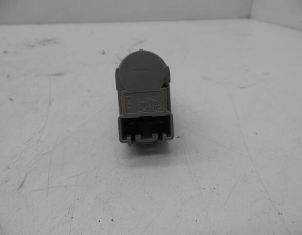 Brake Light Switch VOLVO V40 Hatchback (525, 526)