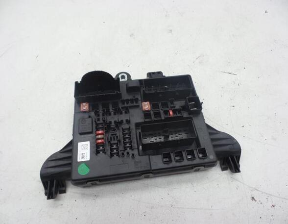 Fuse Box OPEL INSIGNIA A (G09)