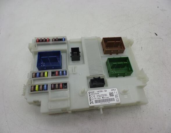 Fuse Box VOLVO V60 I (155, 157)