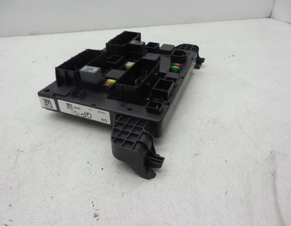 Fuse Box OPEL ASTRA J (P10)