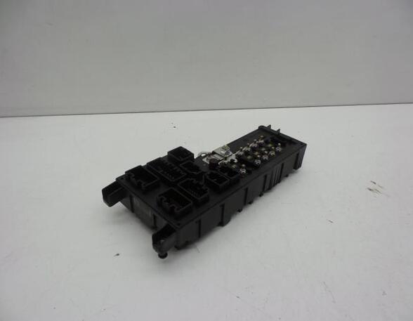 Fuse Box VOLVO V70 II (SW)