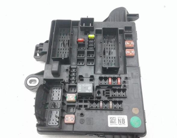 Fuse Box OPEL Insignia A (G09)