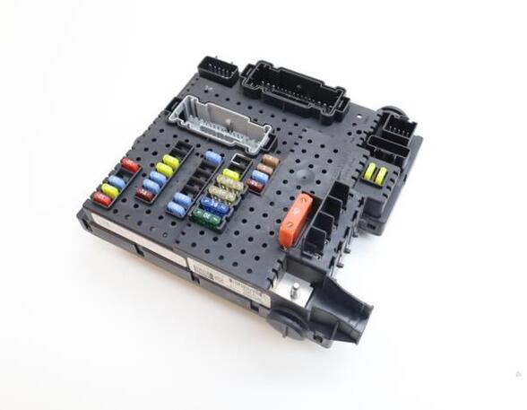 Fuse Box VOLVO V70 II (SW)