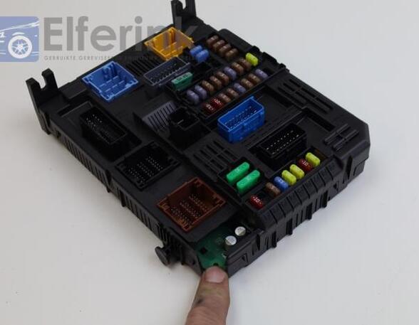 Fuse Box OPEL CORSA F (P2JO)