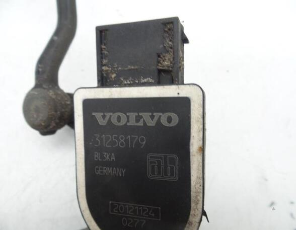 Hydraulische pomp niveauregeling VOLVO V40 Hatchback (525, 526)