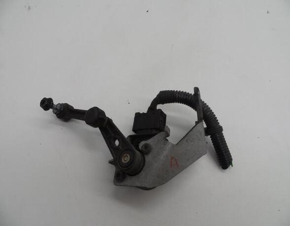 Hydraulische pomp niveauregeling VOLVO V40 Schrägheck (525, 526)