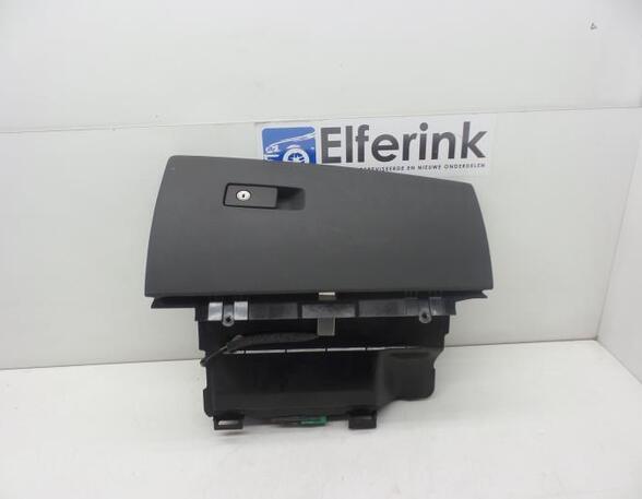 Glove Compartment (Glovebox) VOLVO V70 III (135)