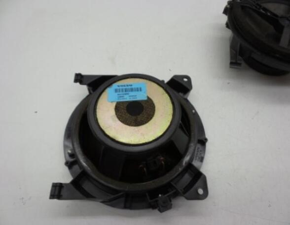 Loudspeaker VOLVO V70 II (285)