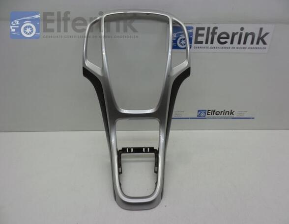 Center Console OPEL ASTRA J Sports Tourer (P10)