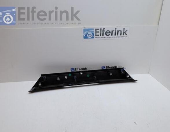 Trim Strip Bumper LYNK & CO 1