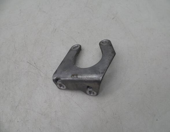 Engine Mount Bracket VOLVO V70 III (135), VOLVO XC70 II (136)