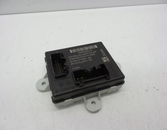 Wash Wipe Interval Relay VOLVO V40 Hatchback (525, 526)