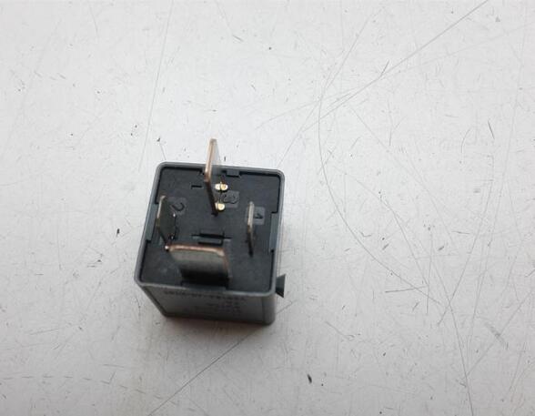 Wash Wipe Interval Relay VOLVO XC40 (536)