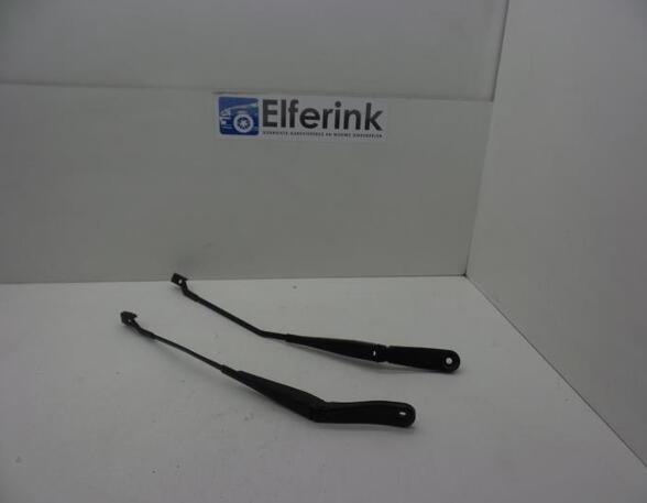 Wiper Arm VOLVO V70 III (135)