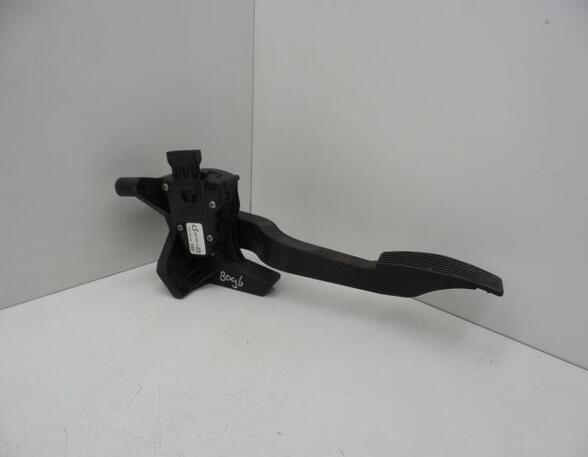 Accelerator pedal OPEL CORSA C (X01)