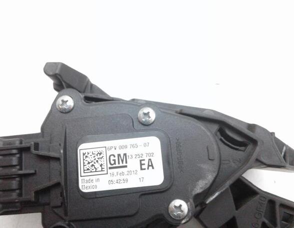 Accelerator pedal OPEL Ampera (R12)