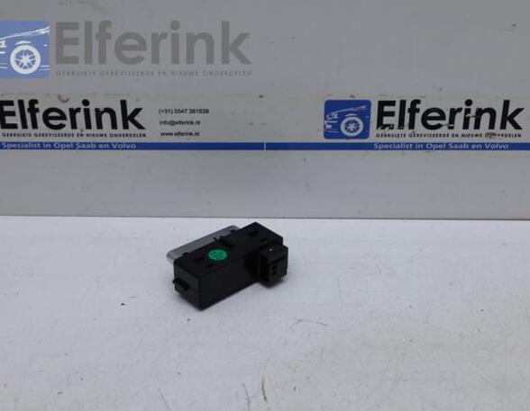 Switch for sead adjustment LYNK & CO 1