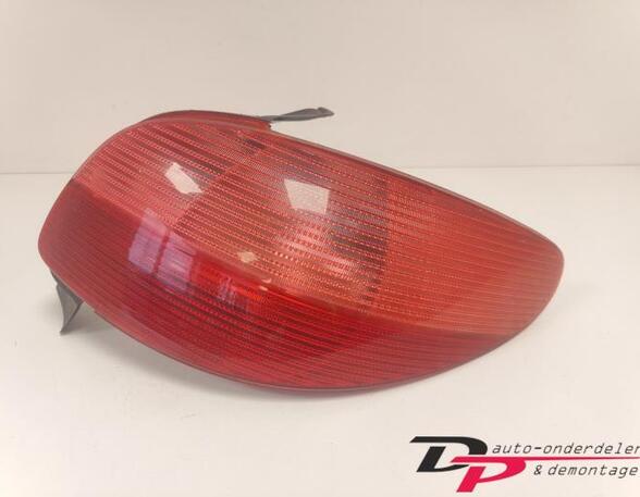 Combination Rearlight PEUGEOT 206 Hatchback (2A/C), PEUGEOT 206 Saloon, PEUGEOT 206 SW (2E/K)