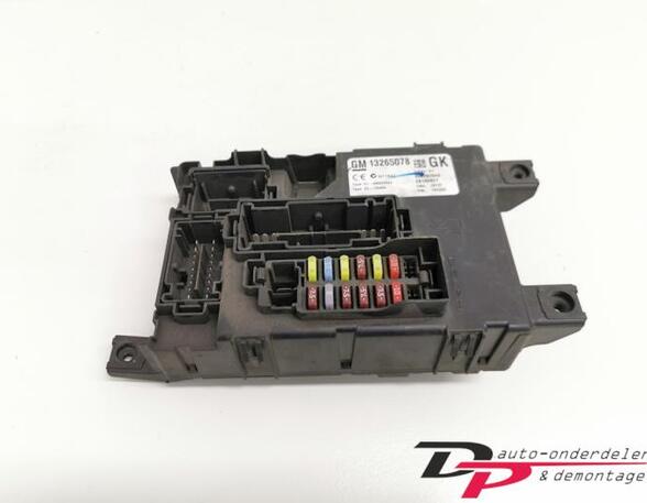 Fuse Box OPEL Corsa D (S07)