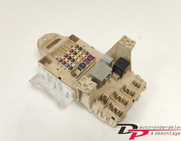 Fuse Box TOYOTA Yaris (NCP1, NLP1, SCP1)