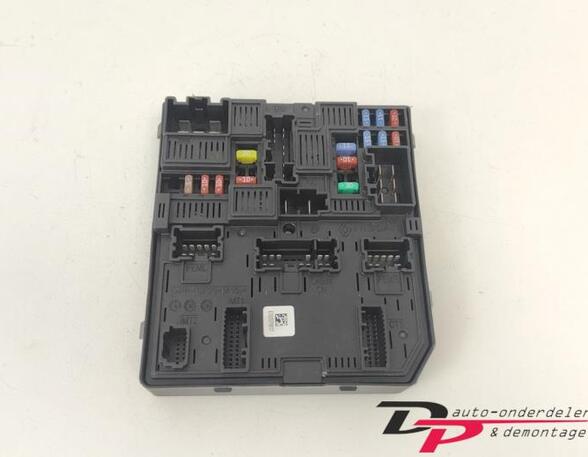 Fuse Box NISSAN X-TRAIL (T32_)