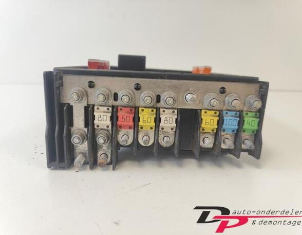 Fuse Box VW PASSAT Variant (3C5), VW PASSAT B7 Estate Van (365), VW PASSAT B7 Variant (365)