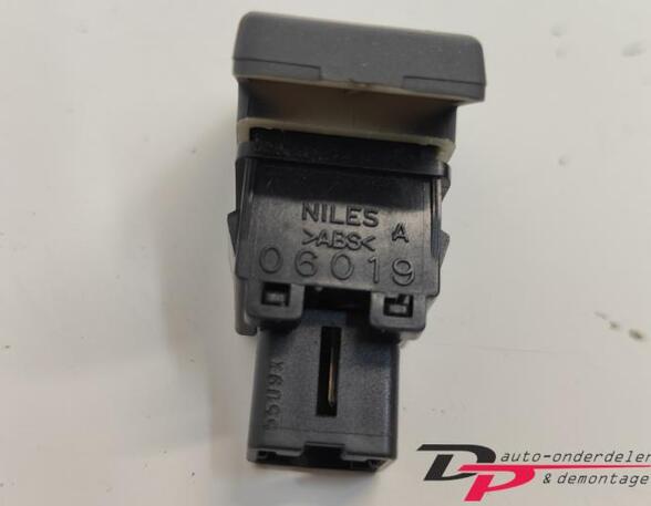 Switch for hazard light SUZUKI Swift III (EZ, MZ)