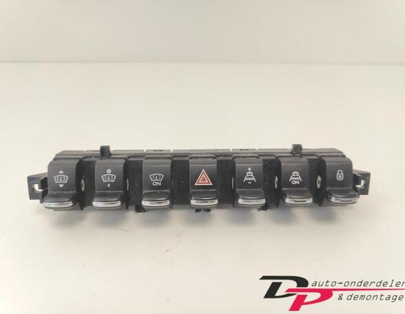 Switch for hazard light PEUGEOT 3008 Großraumlimousine (0U_)