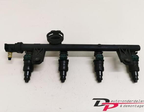 Petrol Fuel Rail RENAULT CLIO II (BB_, CB_), RENAULT THALIA I (LB_)