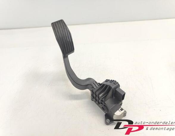 Accelerator pedal OPEL Corsa D (S07)