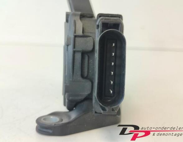 Accelerator pedal FORD FIESTA VI (CB1, CCN)