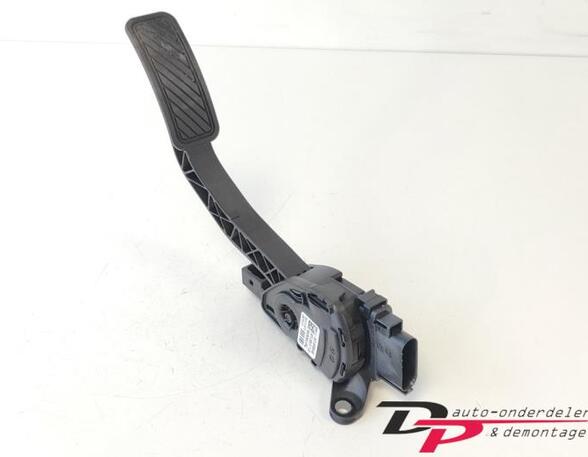 Accelerator pedal FORD FIESTA VI (CB1, CCN)